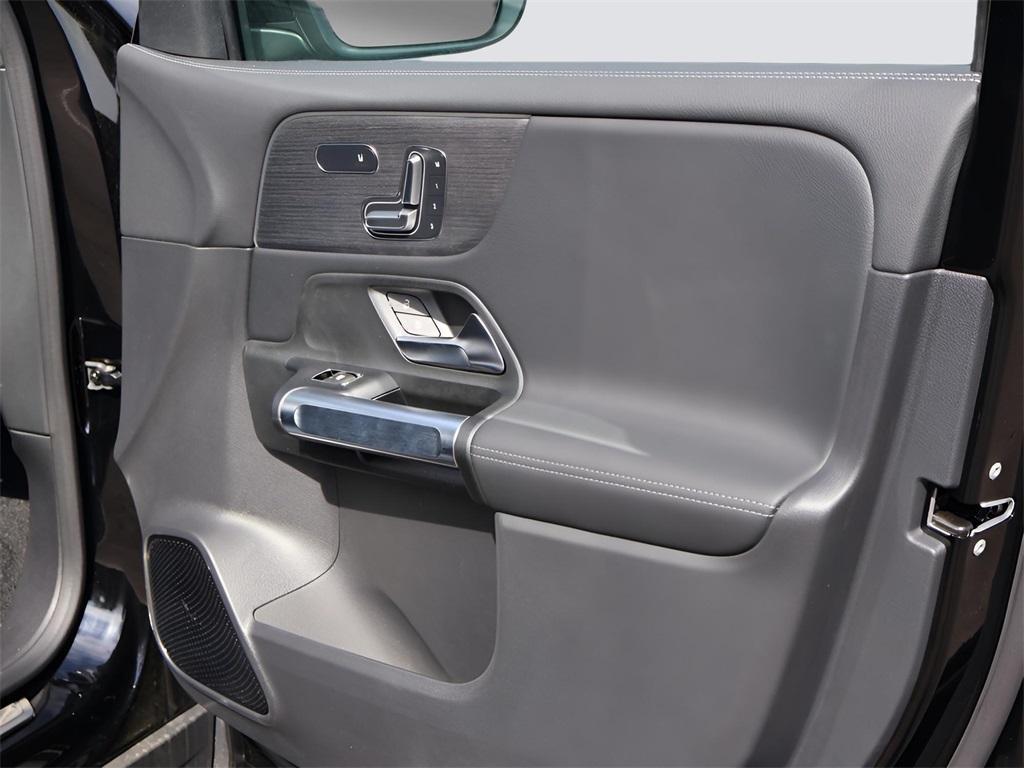 new 2025 Mercedes-Benz EQB 350 car, priced at $66,320