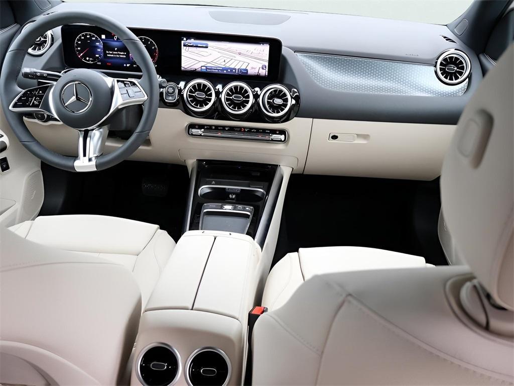 new 2025 Mercedes-Benz GLA 250 car, priced at $50,600