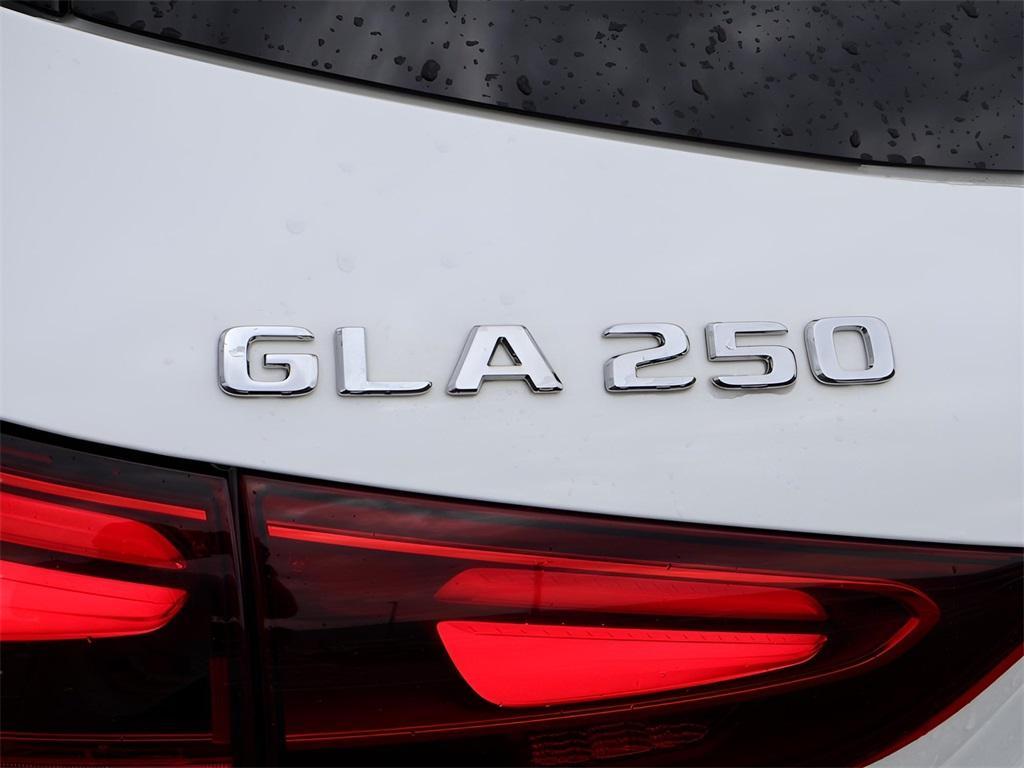 new 2025 Mercedes-Benz GLA 250 car, priced at $50,600