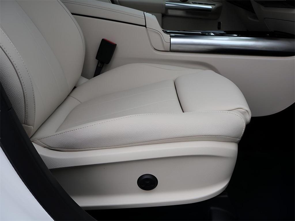 new 2025 Mercedes-Benz GLA 250 car, priced at $50,600
