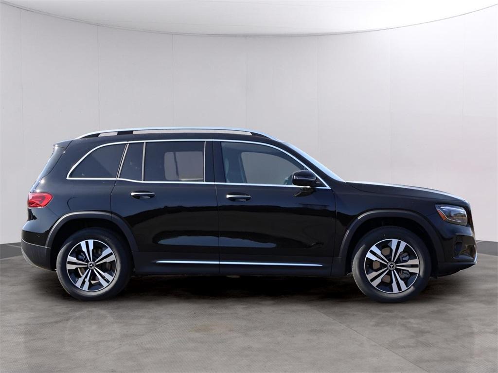 new 2025 Mercedes-Benz GLB 250 car, priced at $52,115