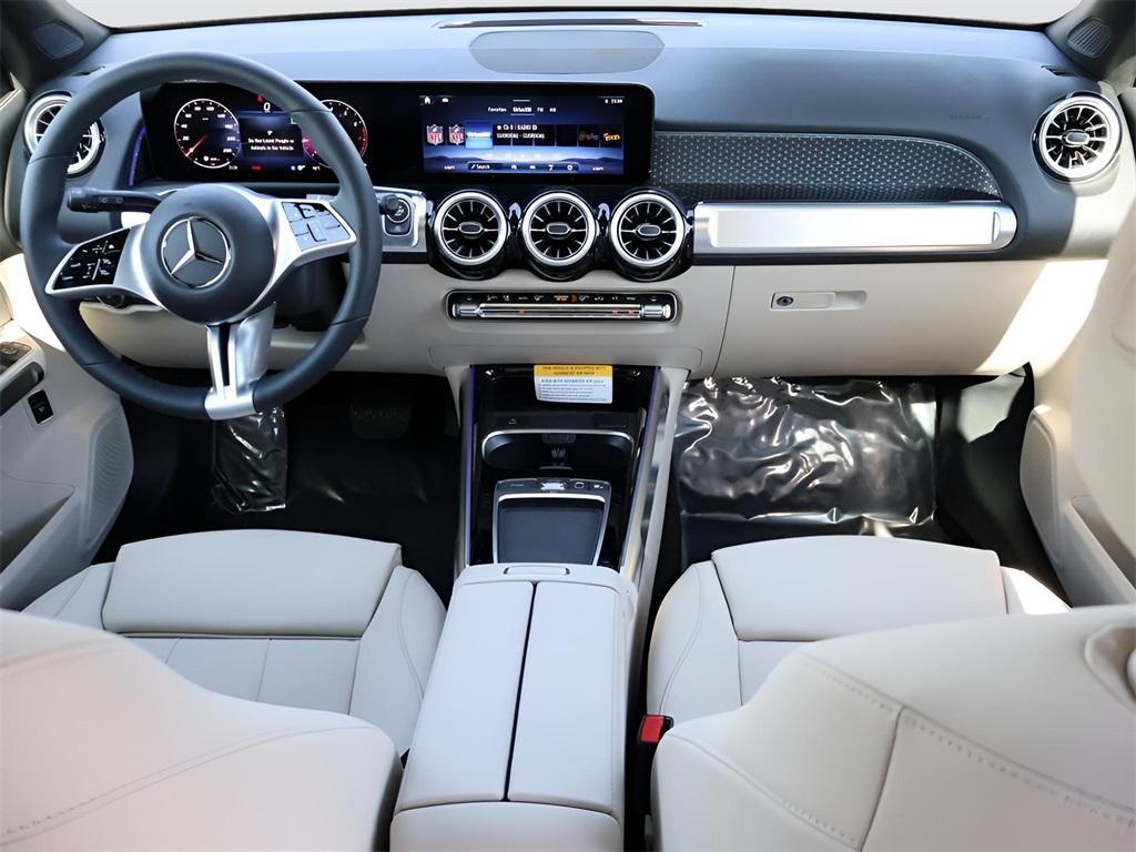 new 2025 Mercedes-Benz GLB 250 car, priced at $52,115