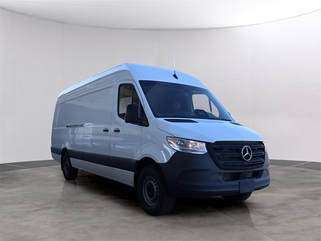 new 2025 Mercedes-Benz Sprinter 2500 car, priced at $70,454