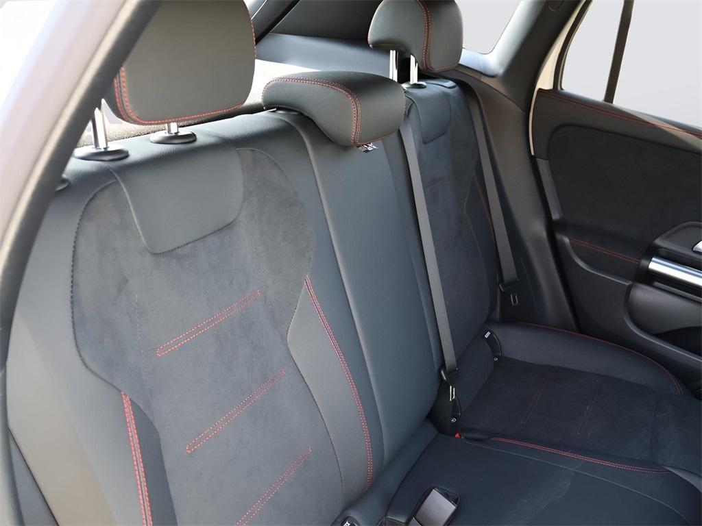 new 2025 Mercedes-Benz GLA 250 car, priced at $51,655