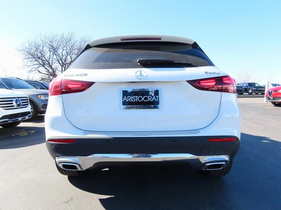 new 2024 Mercedes-Benz GLA 250 car, priced at $49,395