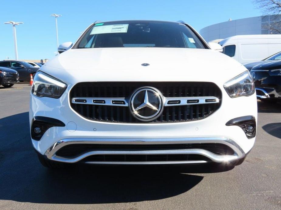 new 2024 Mercedes-Benz GLA 250 car, priced at $49,395