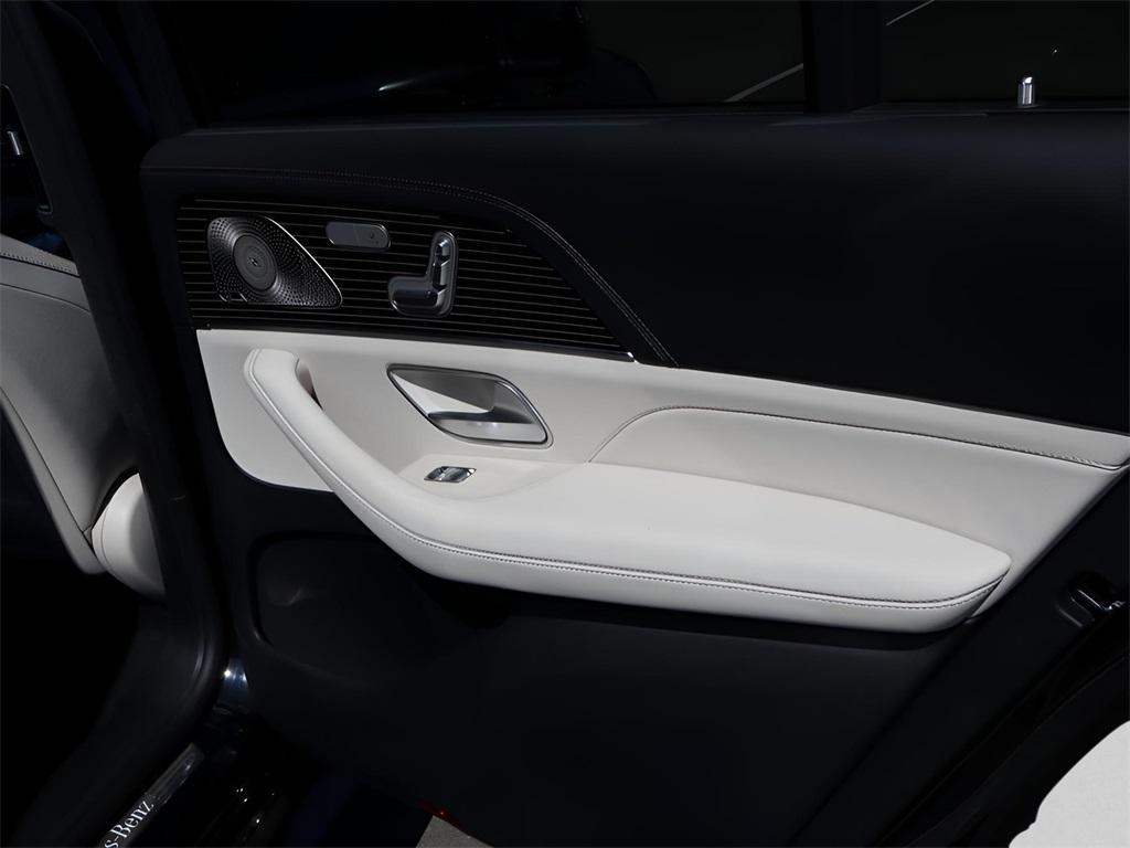 new 2026 Mercedes-Benz GLS 450 car, priced at $105,505