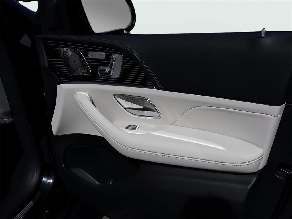new 2026 Mercedes-Benz GLS 450 car, priced at $105,505