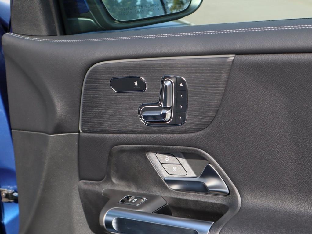 new 2026 Mercedes-Benz GLB 250 car, priced at $57,880