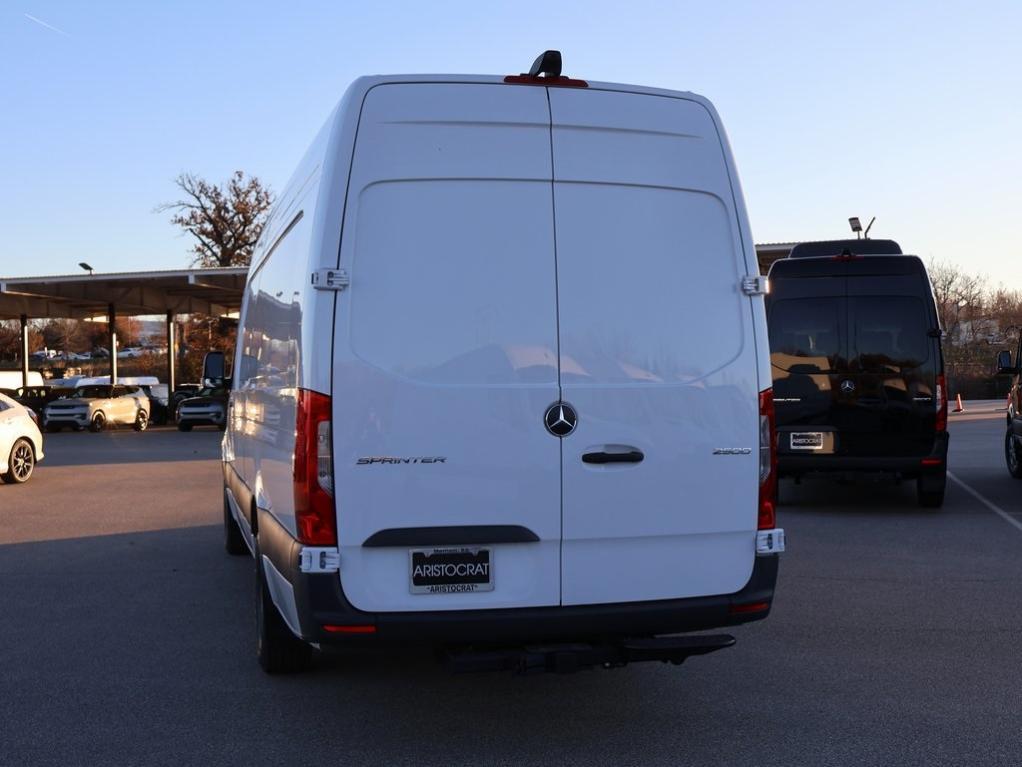 new 2025 Mercedes-Benz Sprinter 2500 car, priced at $65,708