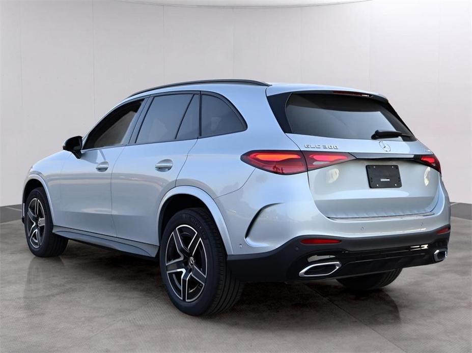 new 2025 Mercedes-Benz GLC 300 car, priced at $64,215