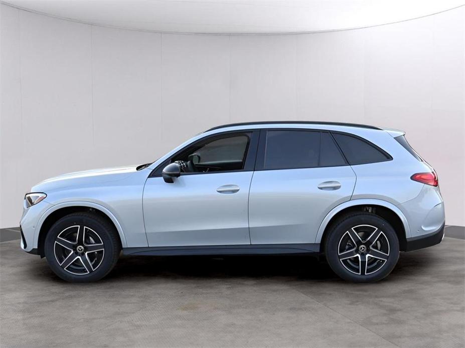 new 2025 Mercedes-Benz GLC 300 car, priced at $64,215