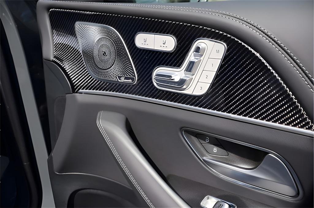 new 2025 Mercedes-Benz AMG GLE 63 car, priced at $152,070