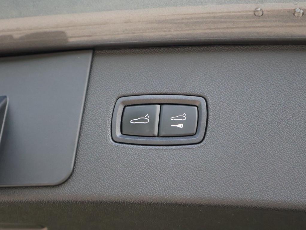 used 2023 Porsche Cayenne car, priced at $69,577