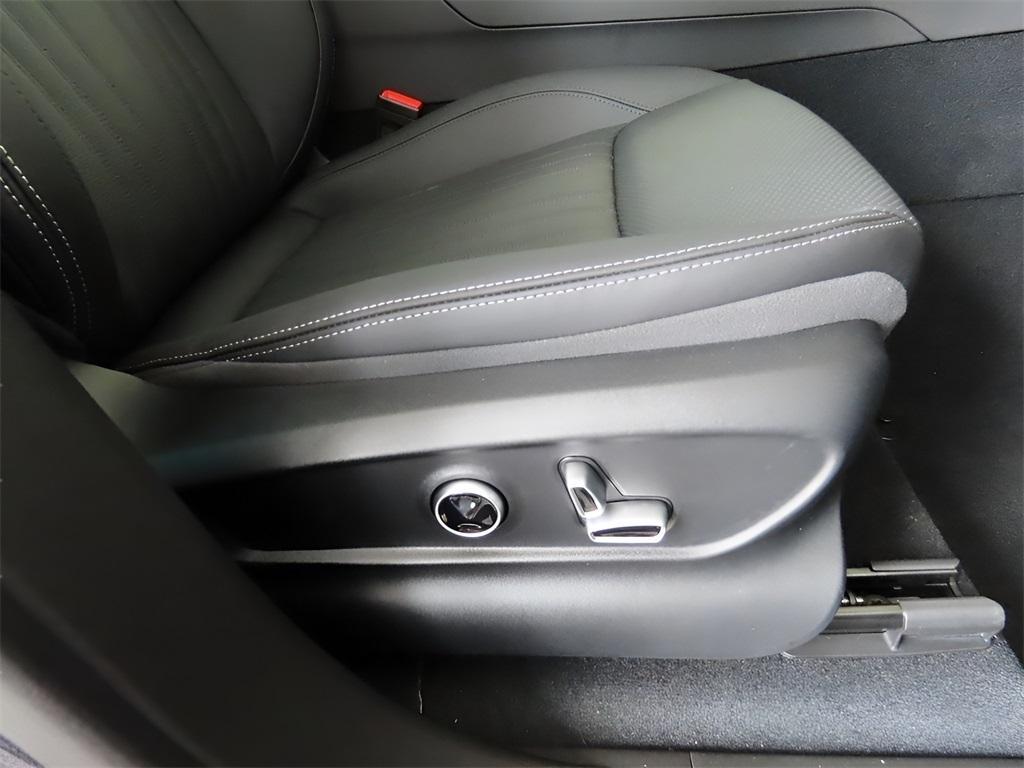 new 2024 Maserati Grecale car, priced at $74,755