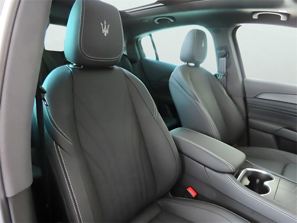 new 2024 Maserati Grecale car, priced at $74,755