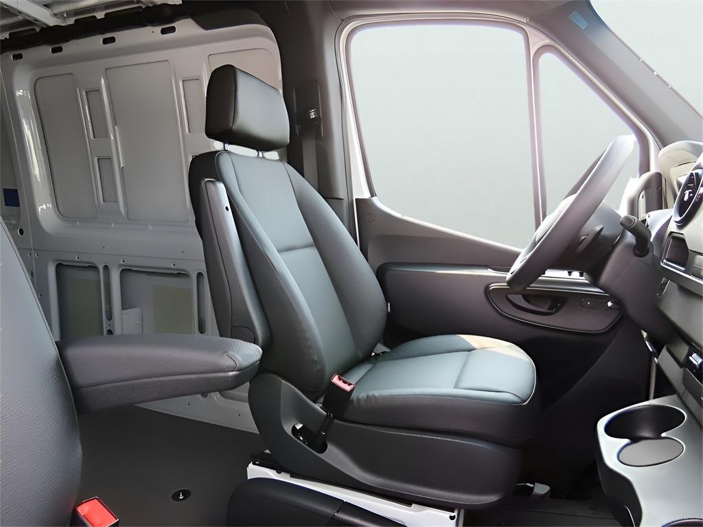 new 2024 Mercedes-Benz Sprinter 2500 car, priced at $56,314