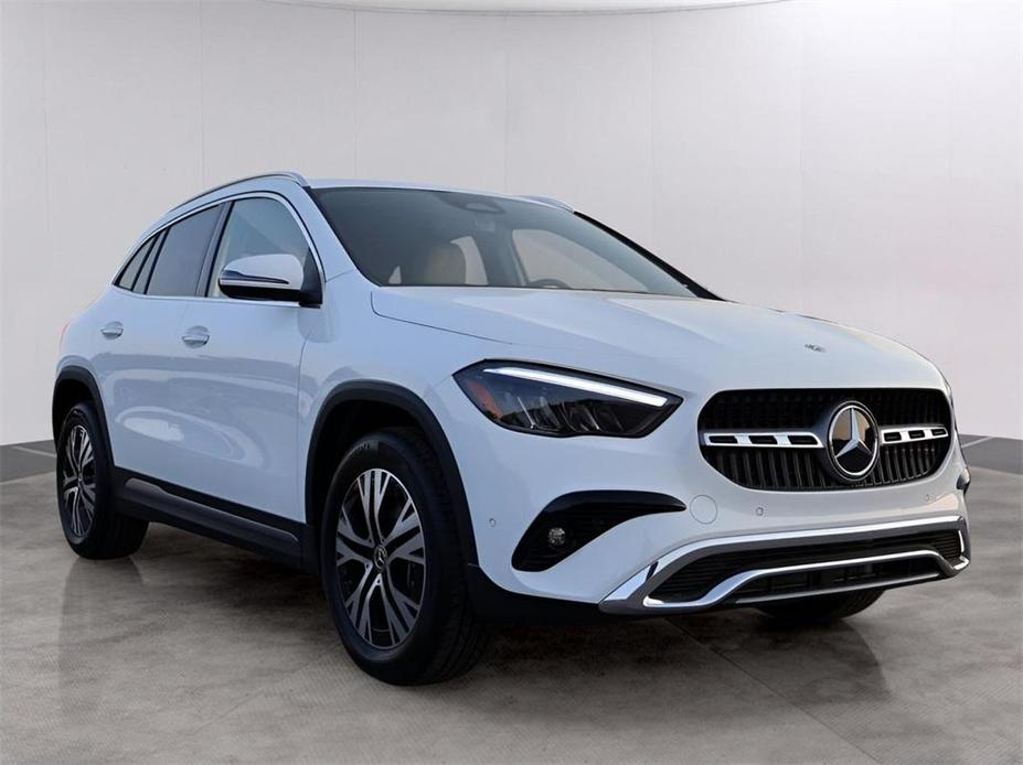 new 2025 Mercedes-Benz GLA 250 car, priced at $48,795