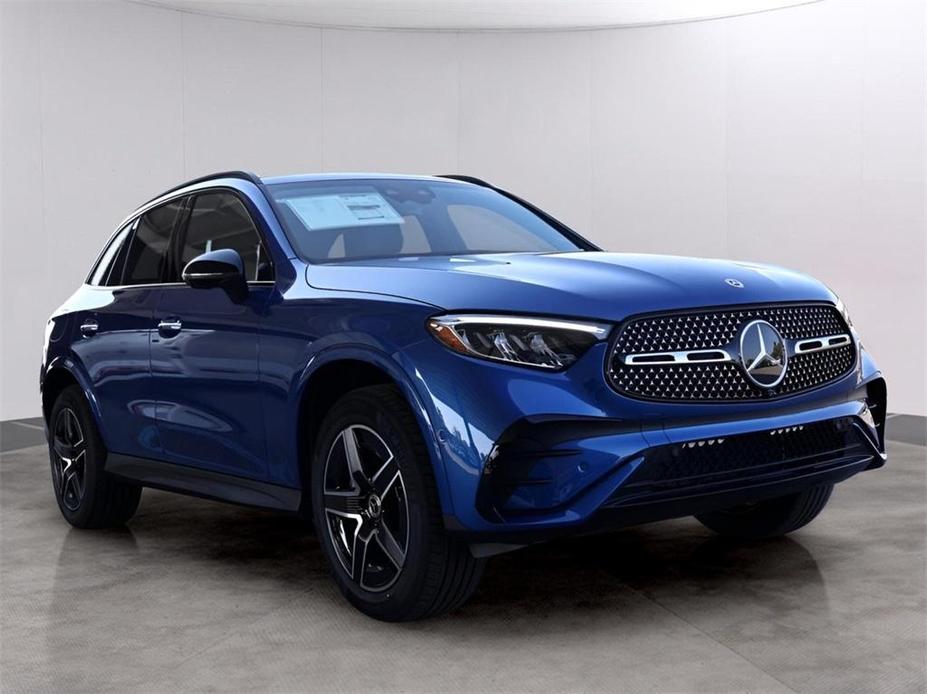 new 2025 Mercedes-Benz GLC 300 car, priced at $64,215