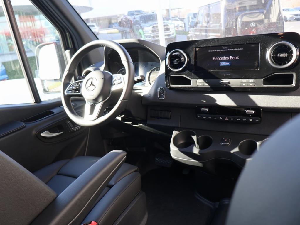 new 2024 Mercedes-Benz Sprinter 2500 car, priced at $85,381