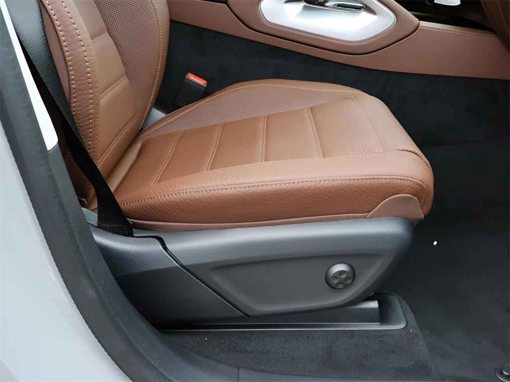 new 2026 Mercedes-Benz GLE 450 car, priced at $91,865