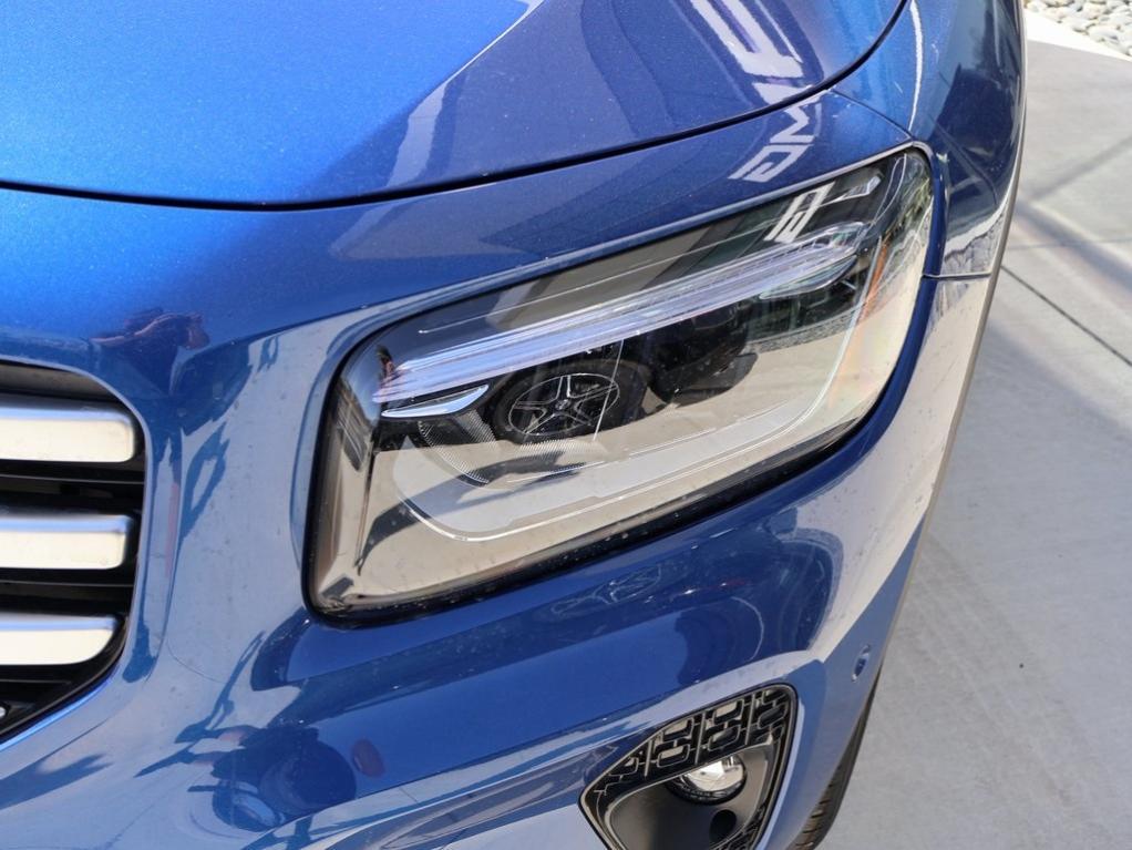 new 2025 Mercedes-Benz GLB 250 car, priced at $54,240