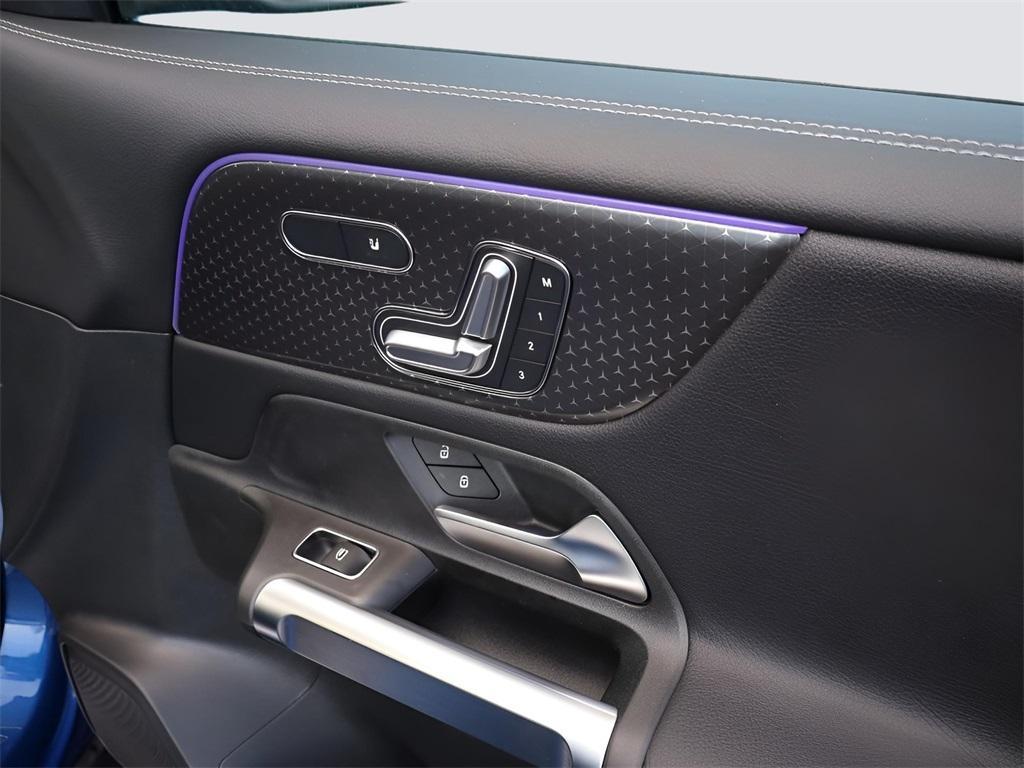 new 2025 Mercedes-Benz GLB 250 car, priced at $54,240