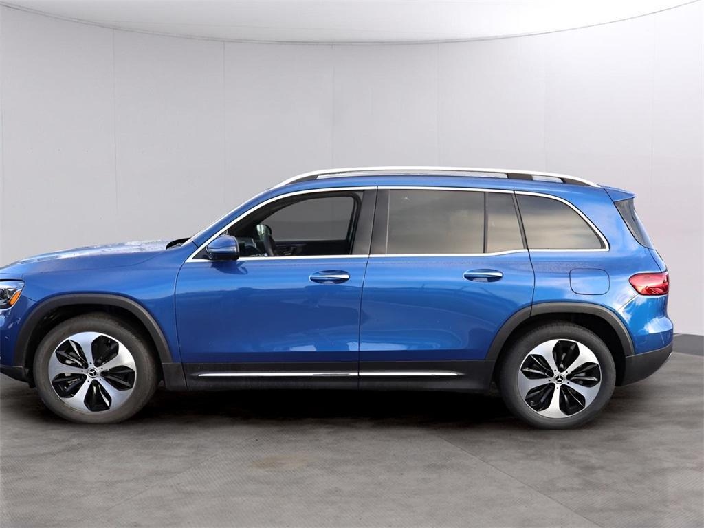 new 2025 Mercedes-Benz GLB 250 car, priced at $54,240