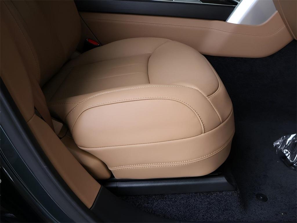 new 2025 Land Rover Range Rover car, priced at $139,455