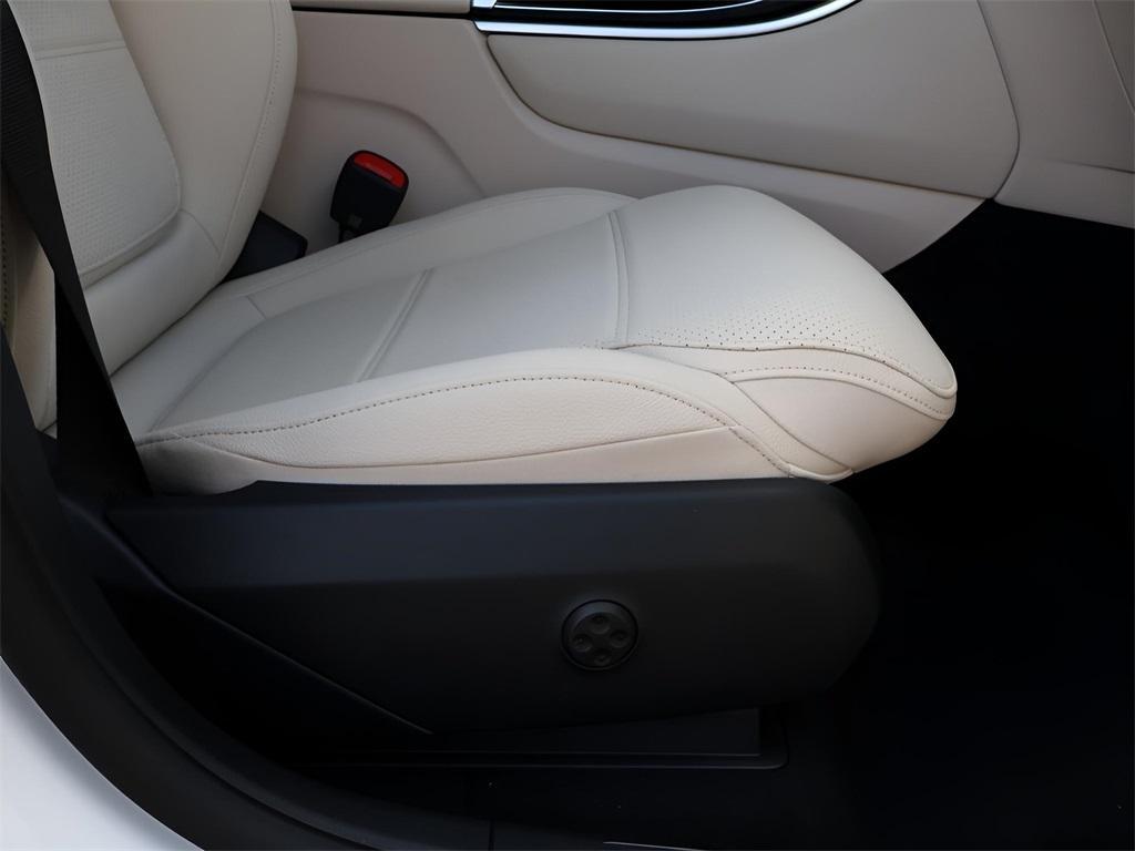 new 2025 Mercedes-Benz GLC 350e car, priced at $64,165