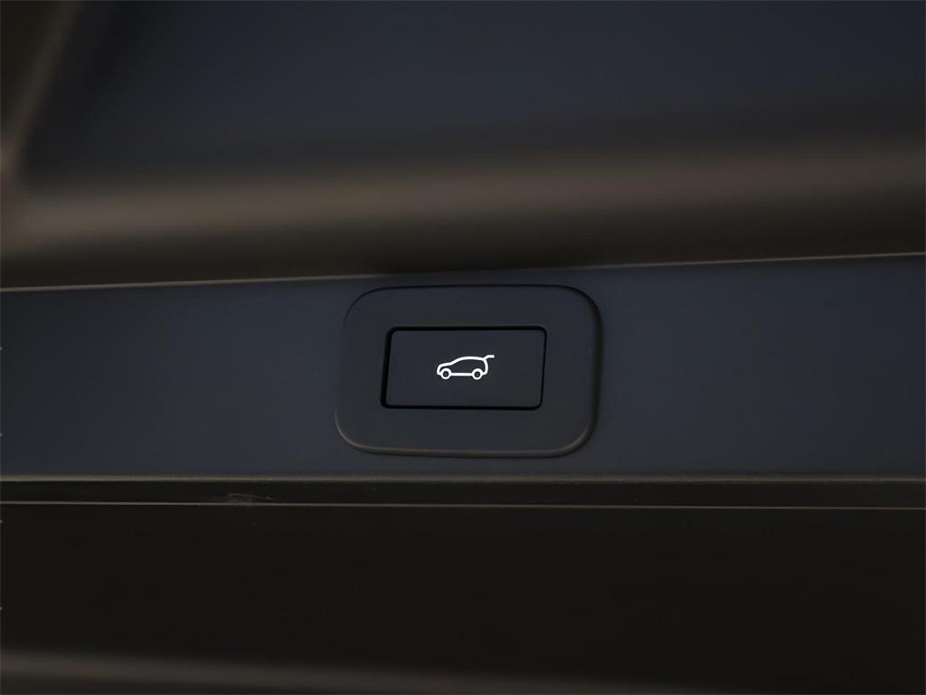 new 2025 Land Rover Range Rover car, priced at $150,475