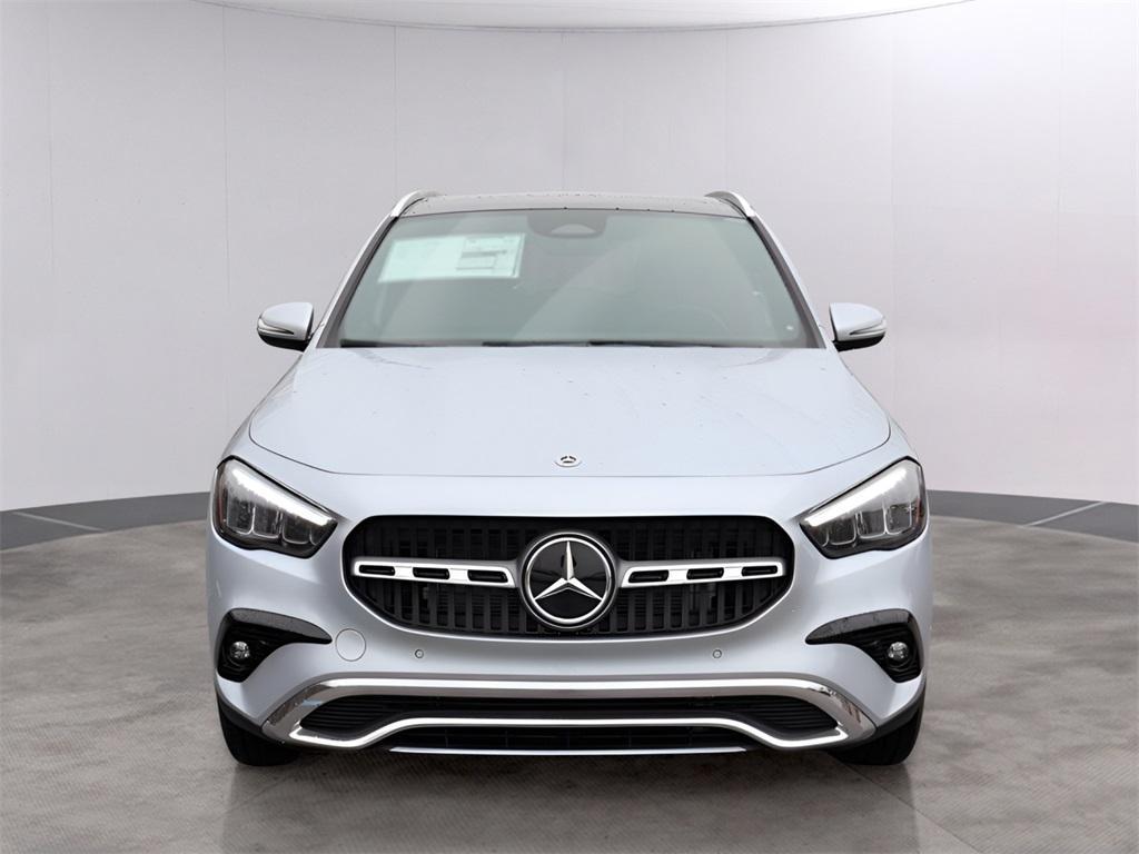 new 2025 Mercedes-Benz GLA 250 car, priced at $53,250