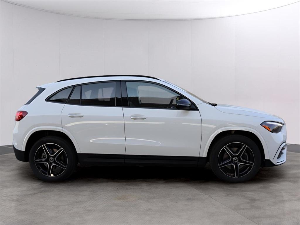 new 2025 Mercedes-Benz GLA 250 car, priced at $52,125