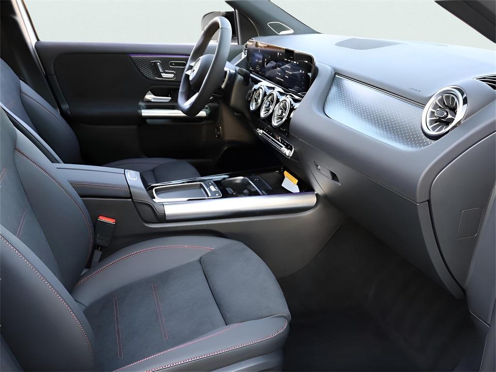used 2025 Mercedes-Benz GLA 250 car, priced at $52,125