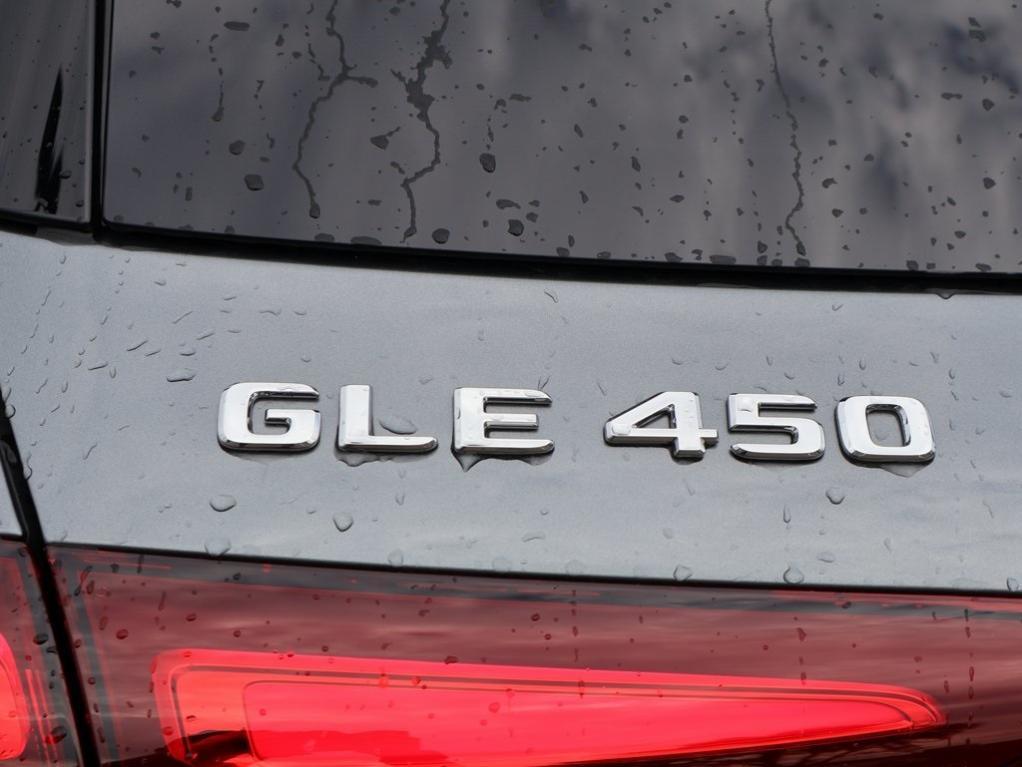 new 2026 Mercedes-Benz GLE 450 car, priced at $88,695