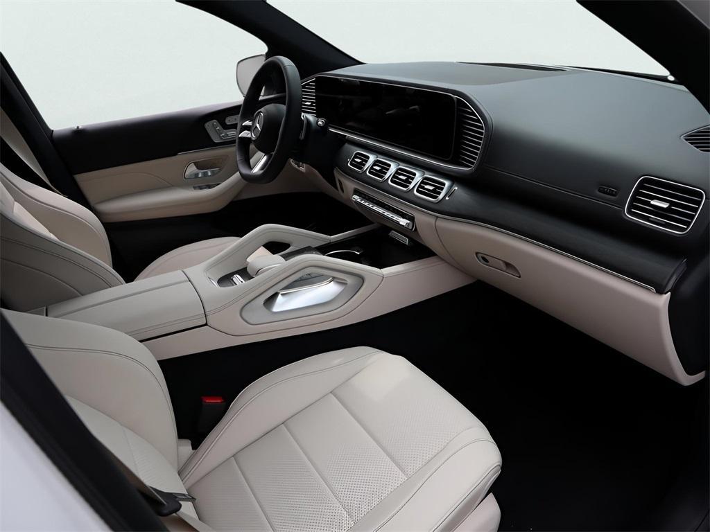 new 2025 Mercedes-Benz GLS 450 car, priced at $97,430