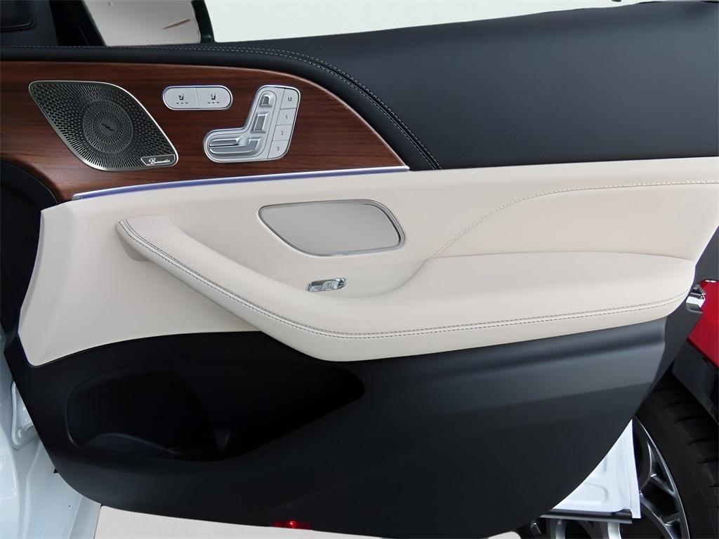 new 2025 Mercedes-Benz GLS 450 car, priced at $103,900