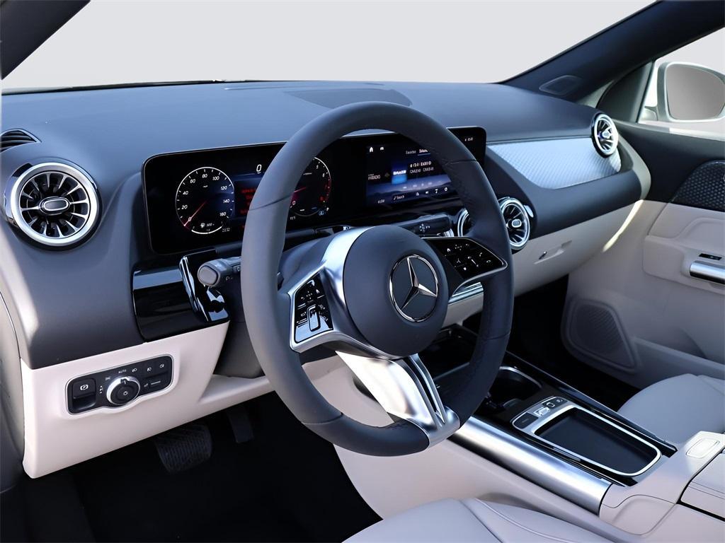 new 2025 Mercedes-Benz GLA 250 car, priced at $47,295