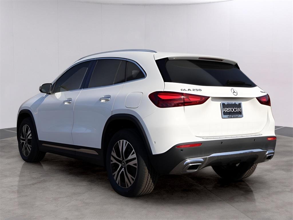 new 2025 Mercedes-Benz GLA 250 car, priced at $47,295
