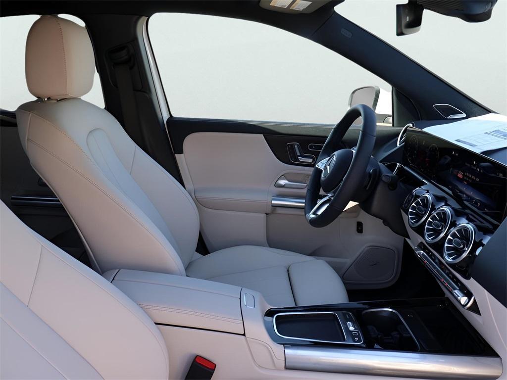 new 2026 Mercedes-Benz GLA 250 car, priced at $49,285