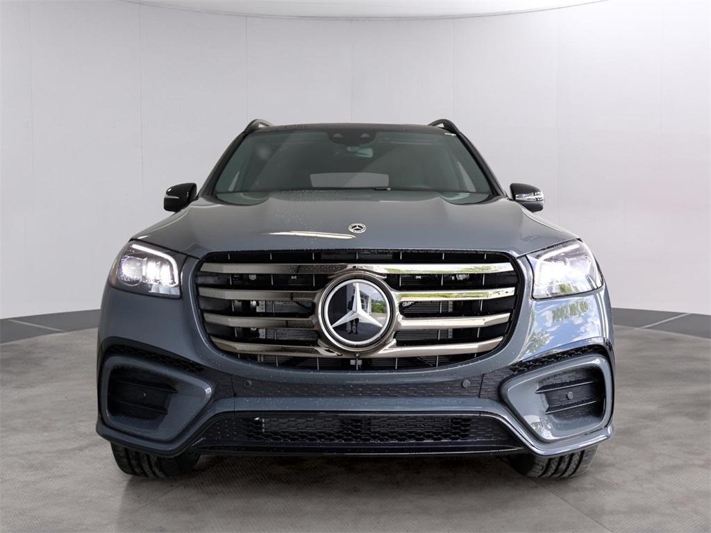 new 2025 Mercedes-Benz GLS 580 car, priced at $134,660