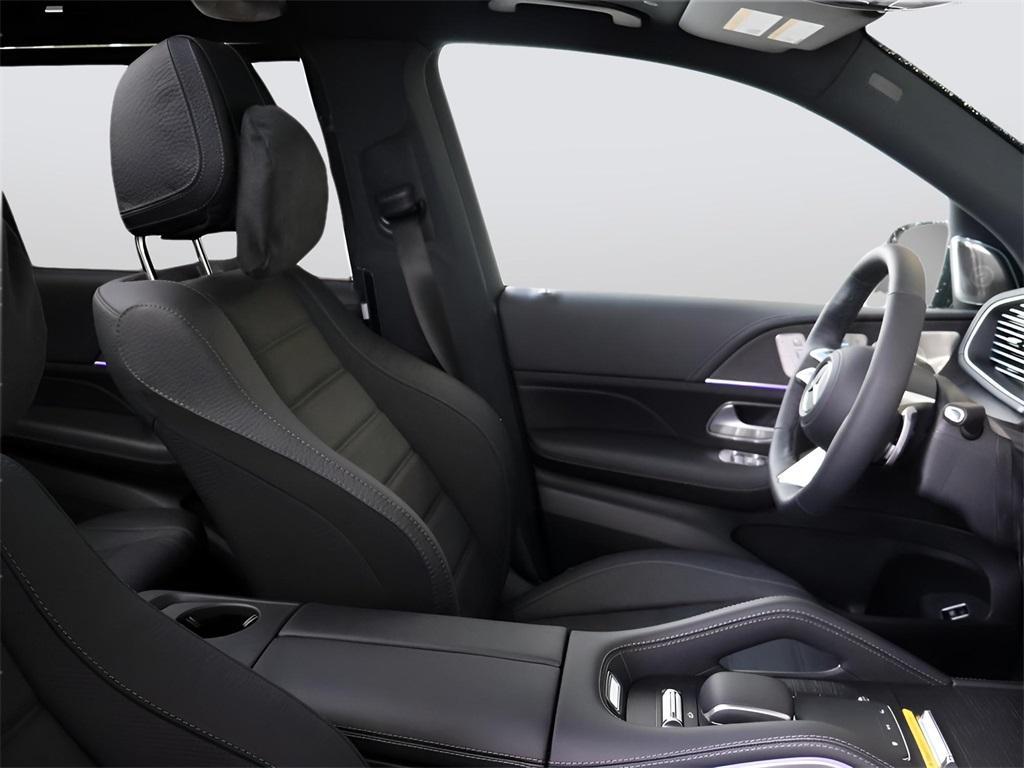 new 2025 Mercedes-Benz GLS 580 car, priced at $134,660