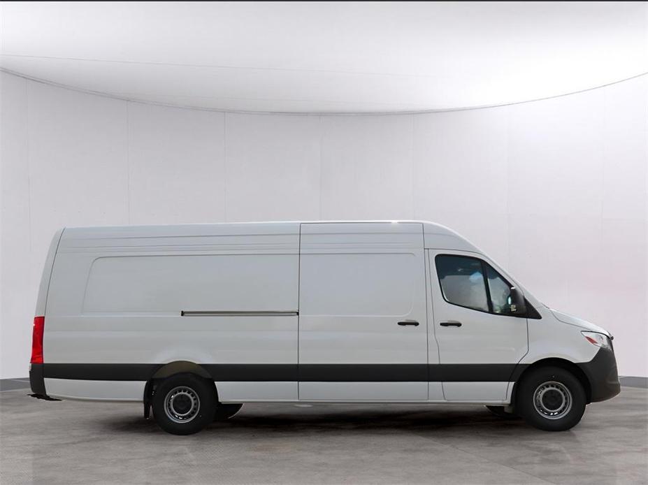 new 2024 Mercedes-Benz Sprinter 2500 car, priced at $67,033