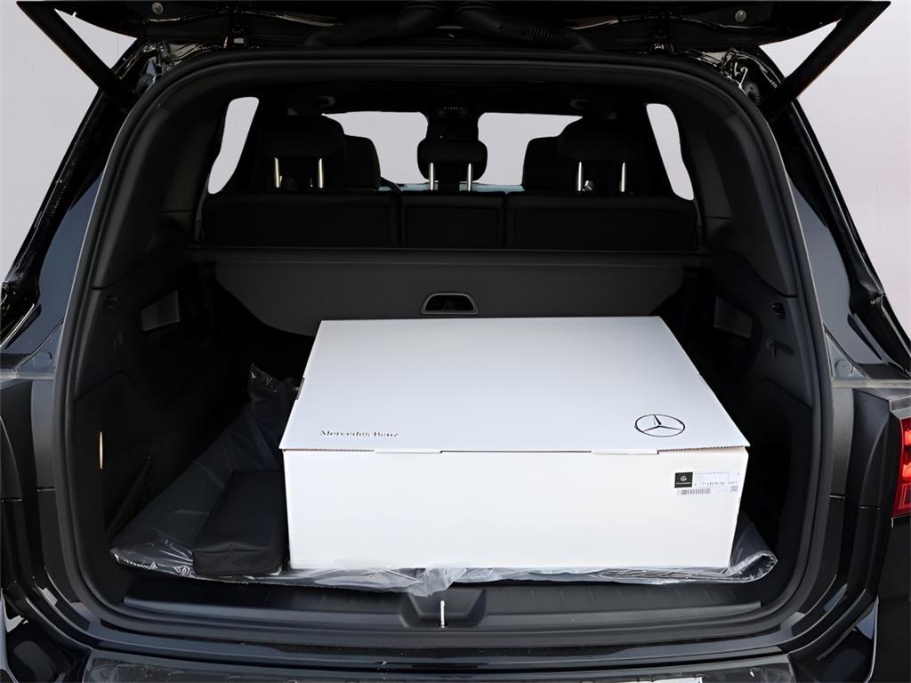 used 2024 Mercedes-Benz GLB 250 car, priced at $49,990