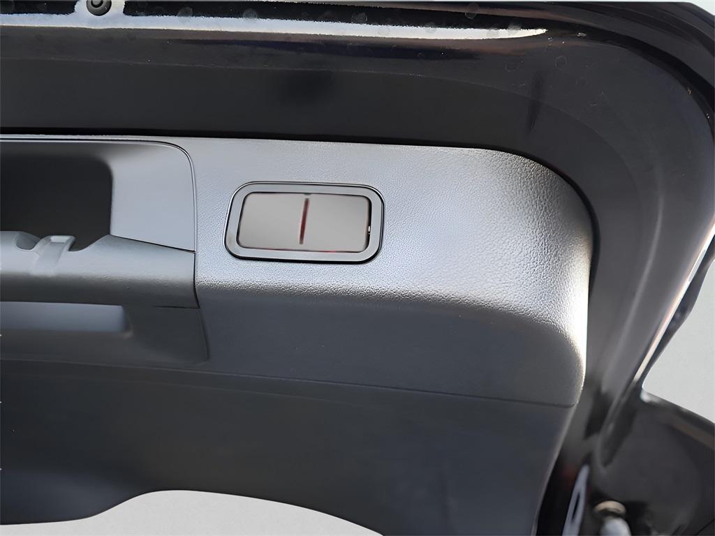 used 2024 Mercedes-Benz GLB 250 car, priced at $49,990