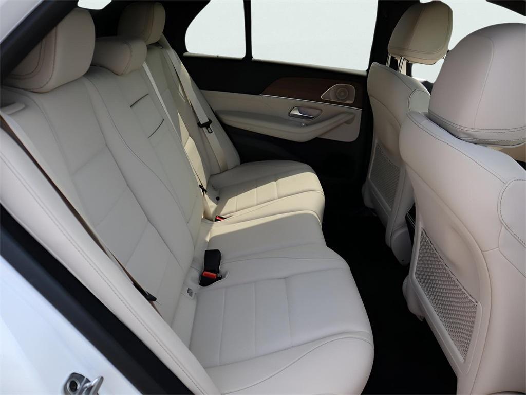 new 2026 Mercedes-Benz GLE 450 car, priced at $84,825