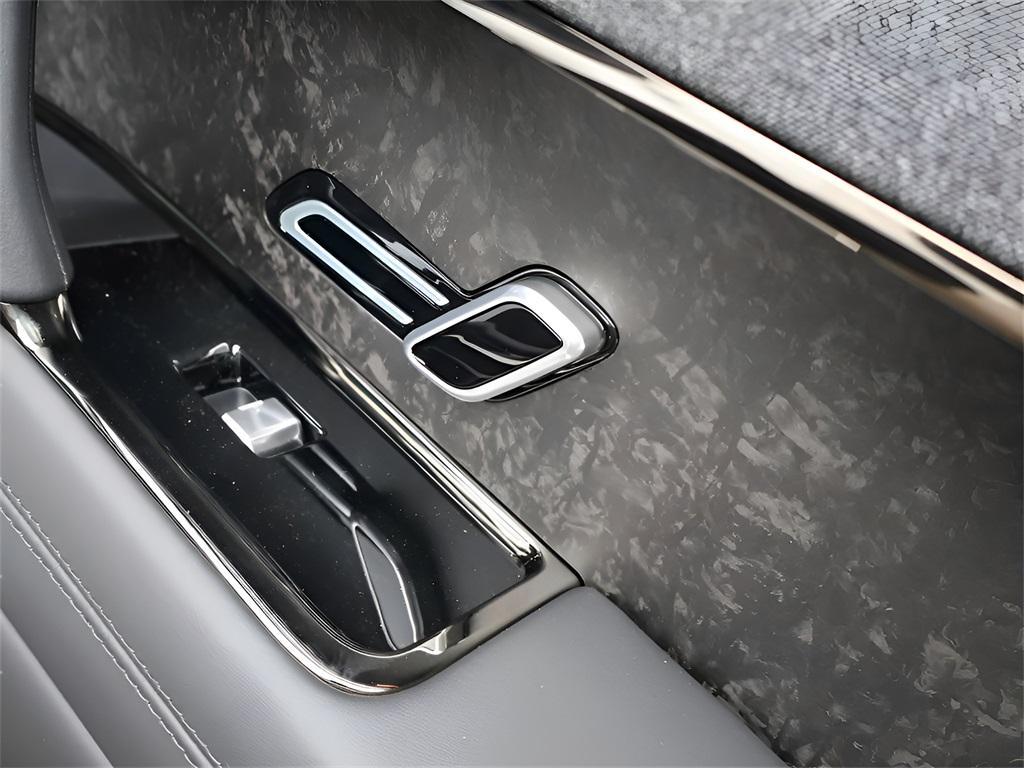 new 2025 Land Rover Range Rover Sport car, priced at $113,425