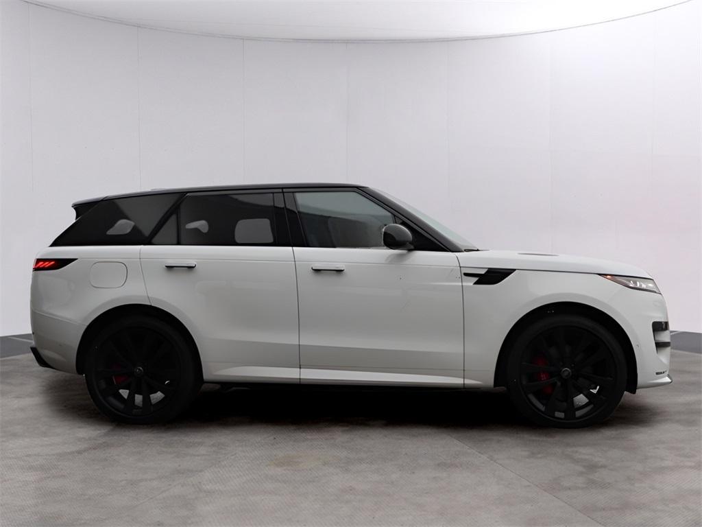 new 2025 Land Rover Range Rover Sport car, priced at $113,425