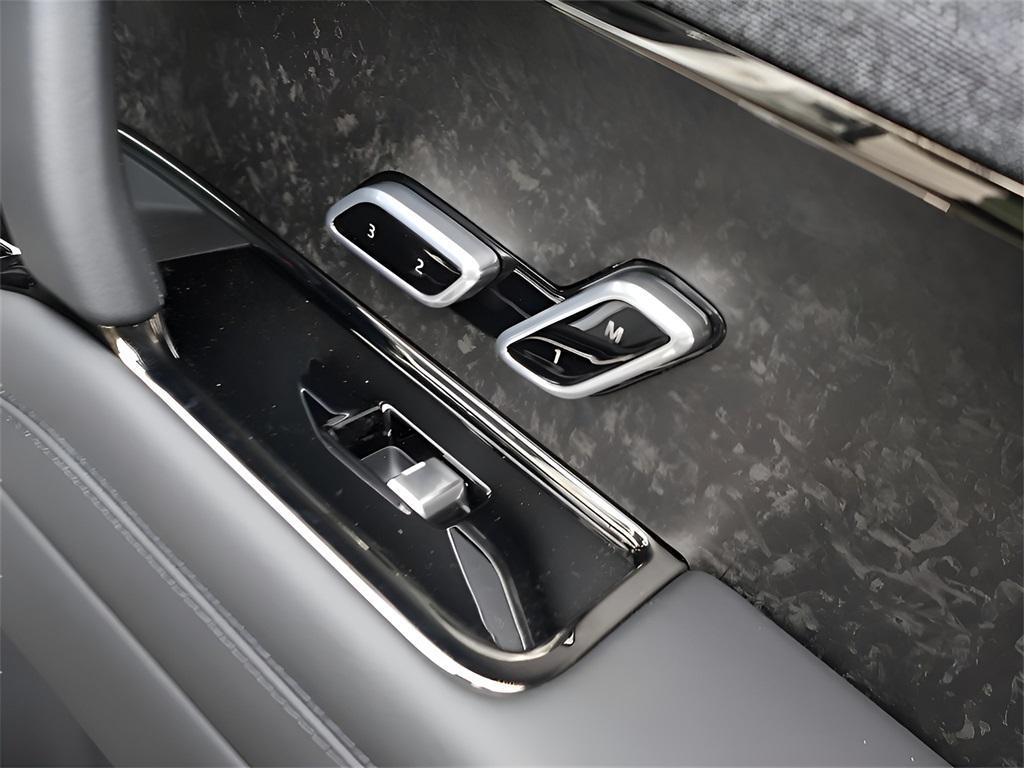 new 2025 Land Rover Range Rover Sport car, priced at $113,425