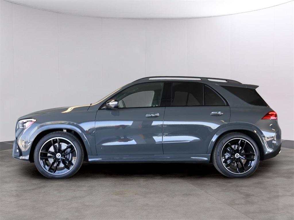 new 2025 Mercedes-Benz GLE 580 car, priced at $112,765